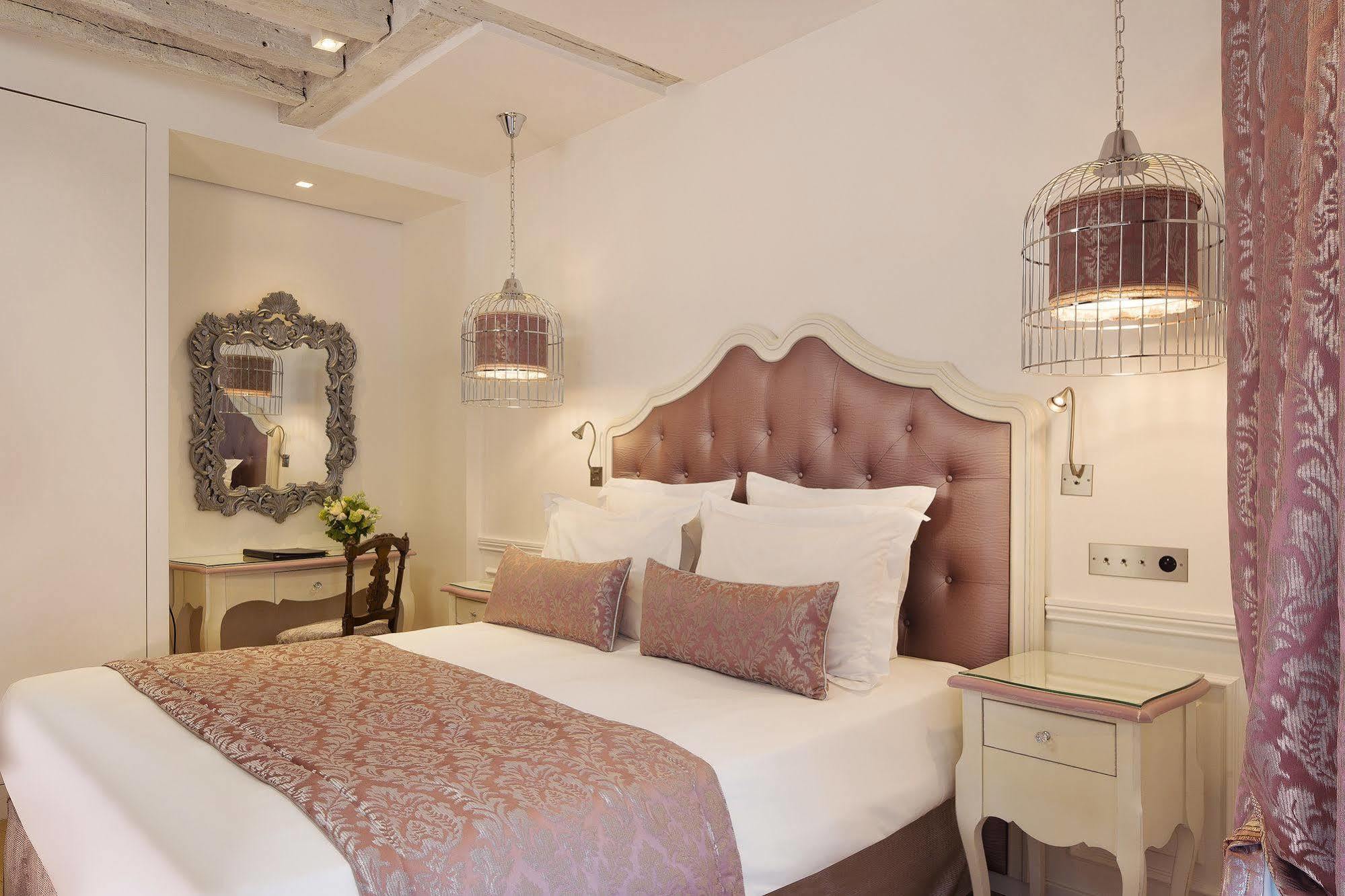 Academie Hotel Saint Germain Paris Exterior photo
